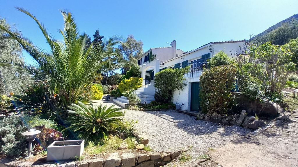 Maison ALATA 600000€ AS PATRIMOINE Maison ALATA 600000€ AS PATRIMOINE